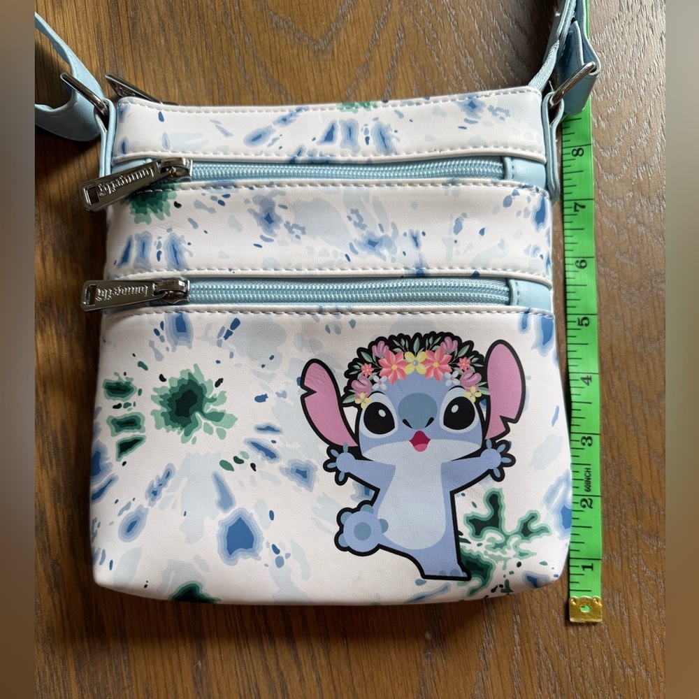 Loungefly Lilo & Stitch Crossbody Bag - Picture 8 of 12